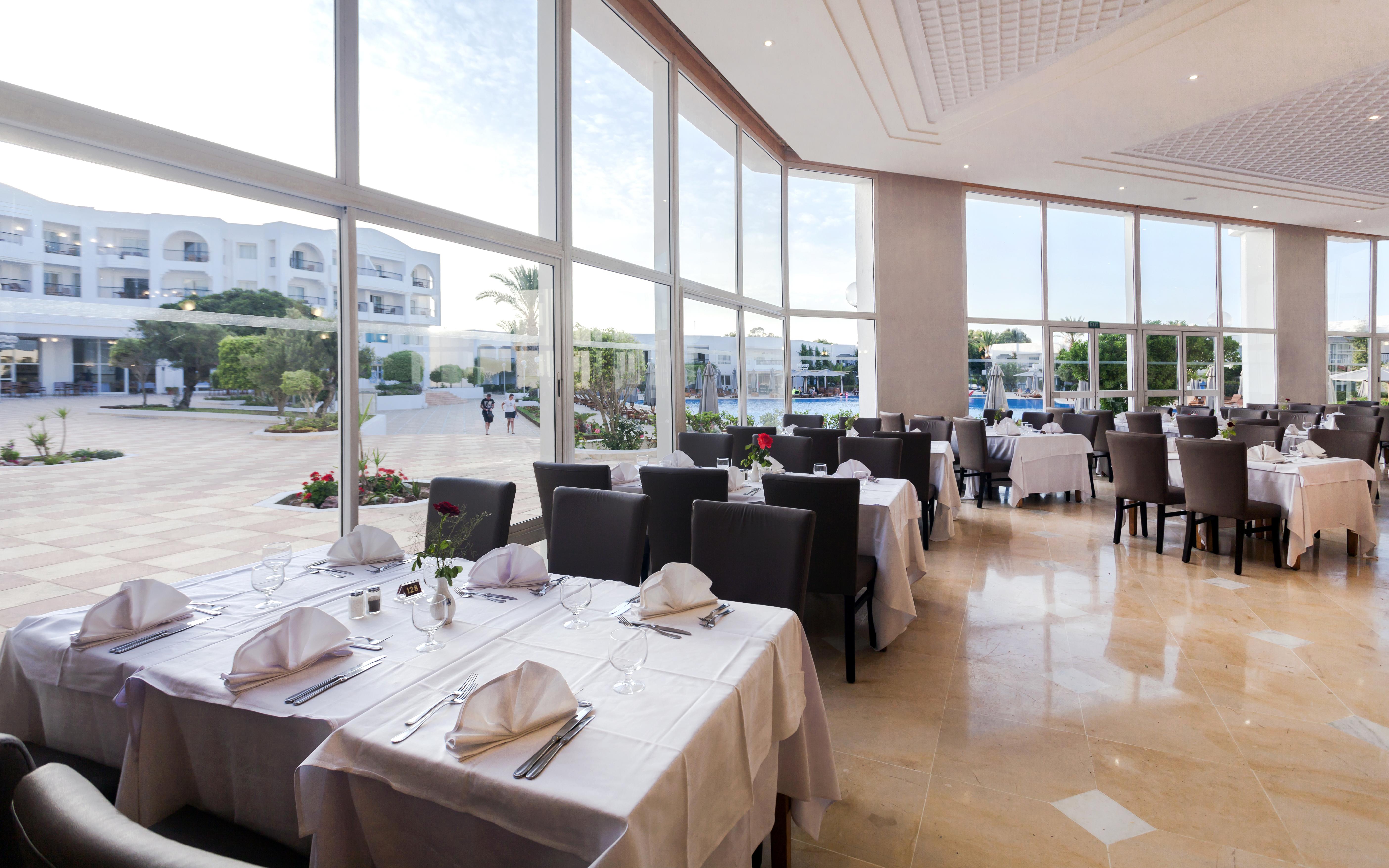 El Mouradi Gammarth Hotel Екстериор снимка Restaurant
